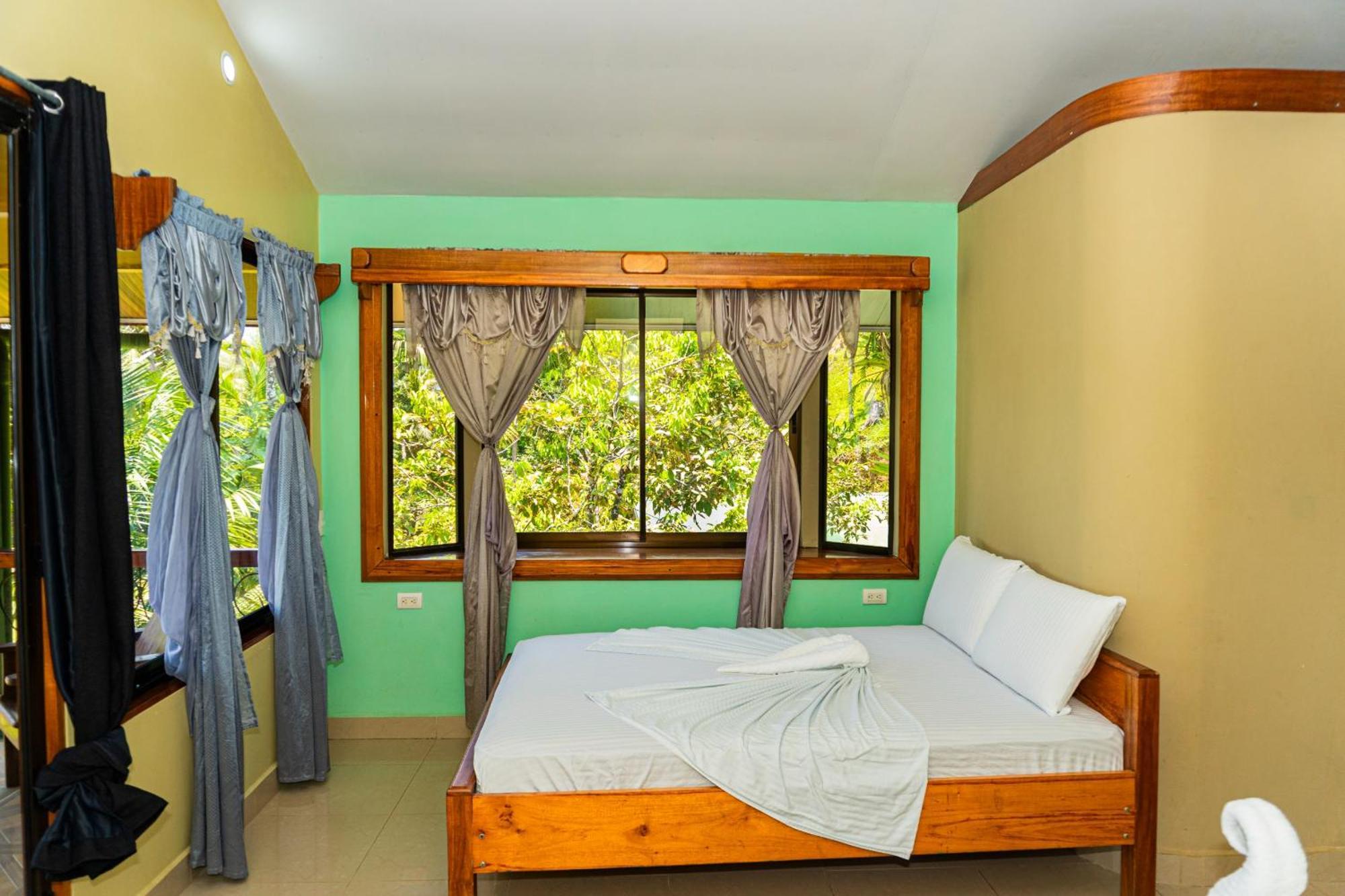 Hotel Rancho Corcovado Drake Bay ภายนอก รูปภาพ